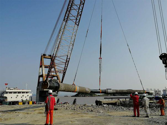 斜立管整體起（qǐ）吊斜