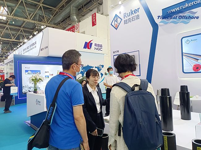 我司參觀第二十（shí）三屆中國國際石油石化技術裝備（bèi）展覽會